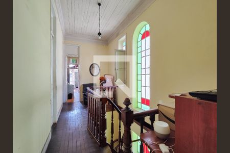 Casa à venda com 257m², 4 quartos e 4 vagas Casa à venda com 257m², 4 quartos e 4 vagasHall social