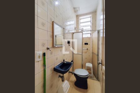 Casa à venda com 257m², 4 quartos e 4 vagas Casa à venda com 257m², 4 quartos e 4 vagasBanheiro Corredor