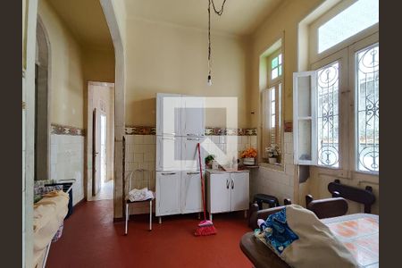 Casa à venda com 257m², 4 quartos e 4 vagas Casa à venda com 257m², 4 quartos e 4 vagasCopa