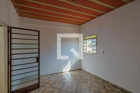 Sala de casa para alugar com 1 quarto, 50m² em Paraíso, Belo Horizonte