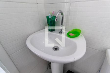 Apartamento à venda com 43m², 2 quartos e sem vaga Apartamento à venda com 43m², 2 quartos e sem vagaBanheiro