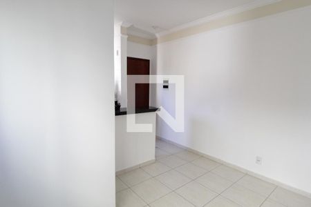 Sala de apartamento para alugar com 2 quartos, 47m² em Lagoinha, Uberlândia