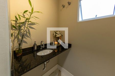 Casa à venda com 160m², 3 quartos e 2 vagasLavabo