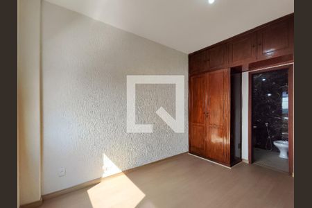 Apartamento à venda com 102m², 3 quartos e 1 vagaSuíte