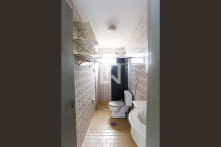 Banheiro de apartamento à venda com 2 quartos, 68m² em Parque Santos Dumont, Taboão da Serra