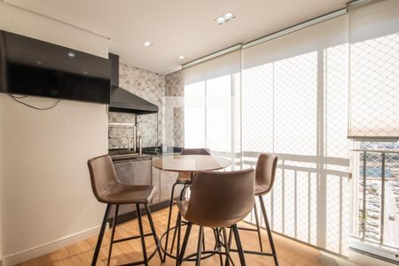 Sacada de apartamento para alugar com 2 quartos, 64m² em Continental, Osasco