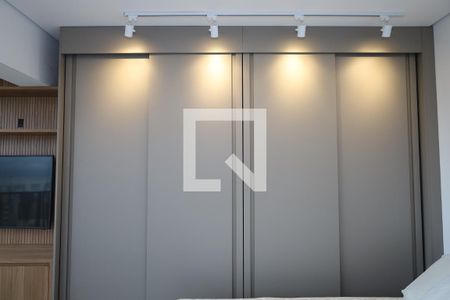 Apartamento para alugar com 30m², 1 quarto e sem vagaQuarto - Armários