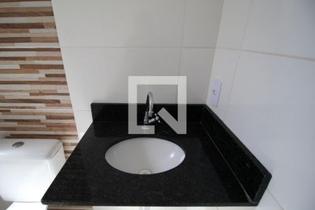 Banheiro de apartamento para alugar com 1 quarto, 35m² em Jardim Simus, Sorocaba