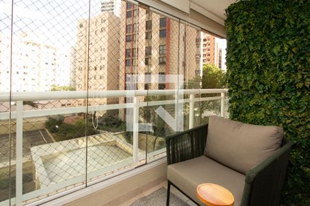 Varanda  de apartamento para alugar com 3 quartos, 114m² em Vila Olímpia, São Paulo