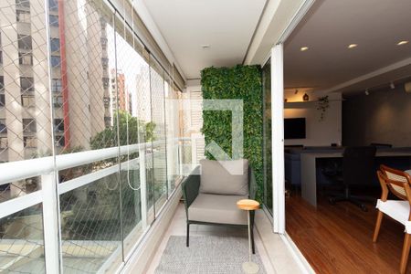 Varanda  de apartamento para alugar com 3 quartos, 114m² em Vila Olímpia, São Paulo