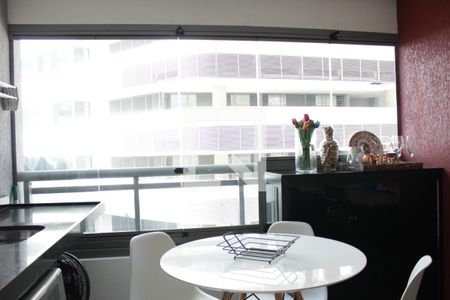 Varanda de kitnet/studio para alugar com 1 quarto, 30m² em Pinheiros, São Paulo