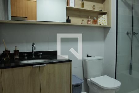 Banheiro de kitnet/studio à venda com 1 quarto, 30m² em Pinheiros, São Paulo