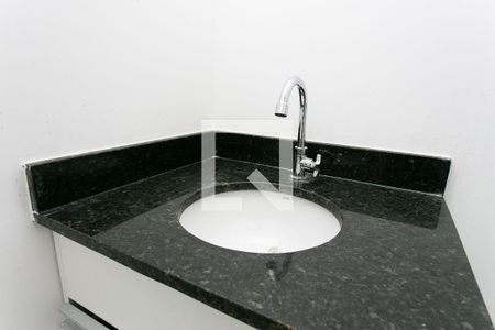 Banheiro de apartamento para alugar com 1 quarto, 25m² em Cidade Mãe do Céu, São Paulo