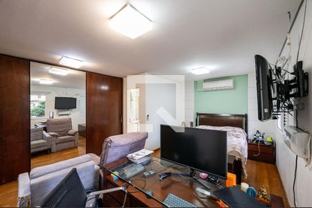 Apartamento à venda com 146m², 3 quartos e 2 vagasSuíte 1