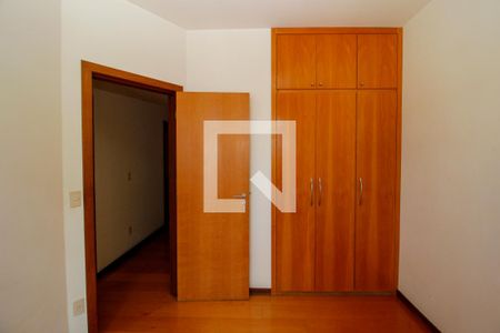 Quarto de apartamento à venda com 3 quartos, 96m² em Funcionários, Belo Horizonte