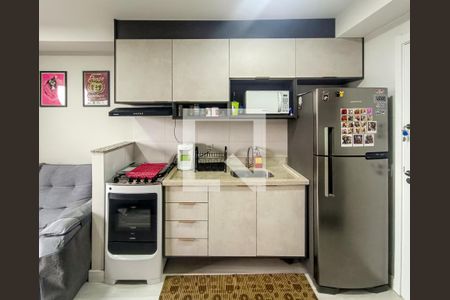 Cozinha de apartamento para alugar com 1 quarto, 32m² em Água Branca, São Paulo