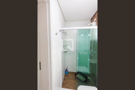 Apartamento à venda com 140m², 3 quartos e 2 vagas Apartamento à venda com 140m², 3 quartos e 2 vagasBanheiro da Suíte