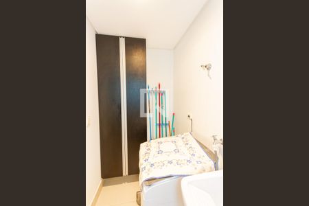 Apartamento à venda com 140m², 3 quartos e 2 vagas Apartamento à venda com 140m², 3 quartos e 2 vagasÁrea de Serviço