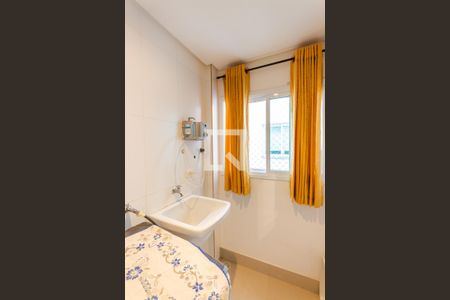 Apartamento à venda com 140m², 3 quartos e 2 vagas Apartamento à venda com 140m², 3 quartos e 2 vagasÁrea de Serviço