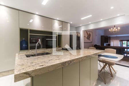 Casa para alugar com 480m², 3 quartos e 5 vagasCozinha