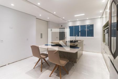Casa para alugar com 480m², 3 quartos e 5 vagasCozinha