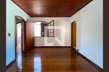 Casa à venda com 380m², 7 quartos e 3 vagasQuarto 5