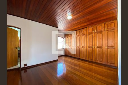 Casa à venda com 380m², 7 quartos e 3 vagasQuarto 4