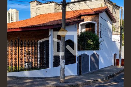 Casa à venda com 380m², 7 quartos e 3 vagasFachada