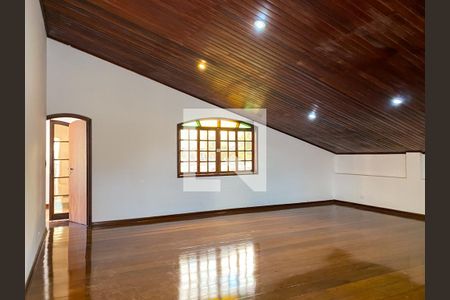 Casa à venda com 380m², 7 quartos e 3 vagasQuarto 2