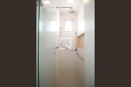 Apartamento para alugar com 105m², 4 quartos e 1 vagaBanheiro da Suíte 1 - box