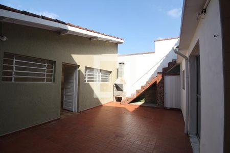Casa para alugar com 105m², 3 quartos e 2 vagasQuintal