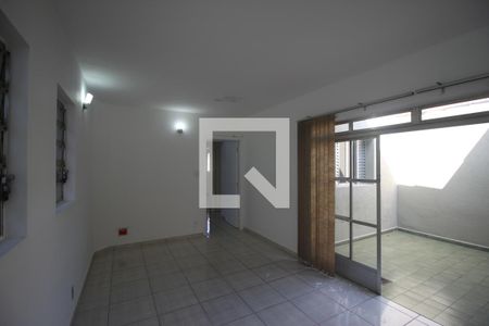 Sala de casa para alugar com 3 quartos, 105m² em Vila Friburgo, São Paulo