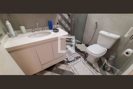 Apartamento à venda com 137m², 2 quartos e 2 vagasBanheiro da Suíte 1