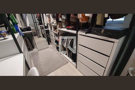 Apartamento à venda com 137m², 2 quartos e 2 vagasCloset