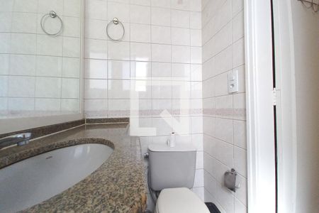 Apartamento para alugar com 80m², 2 quartos e 2 vagasBanheiro da Suíte