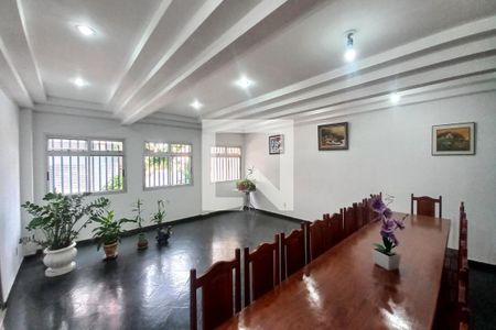 Apartamento para alugar com 80m², 2 quartos e 2 vagasÁrea comum - Salão de festas