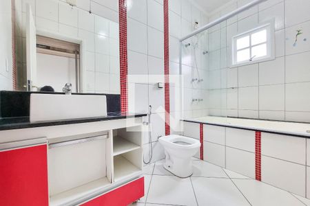 Banheiro da Suíte de casa para alugar com 3 quartos, 190m² em Bosque dos Eucaliptos, São José dos Campos