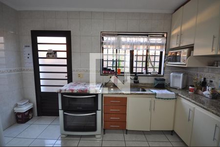 Casa à venda com 150m², 3 quartos e 2 vagasCozinha