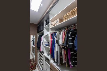 Apartamento à venda com 137m², 3 quartos e 2 vagasCloset da suíte 1