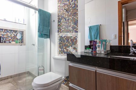 Apartamento à venda com 137m², 3 quartos e 2 vagasBanheiro da Suíte 1