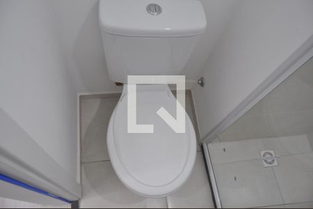 Banheiro de apartamento para alugar com 1 quarto, 33m² em Riachuelo, Rio de Janeiro