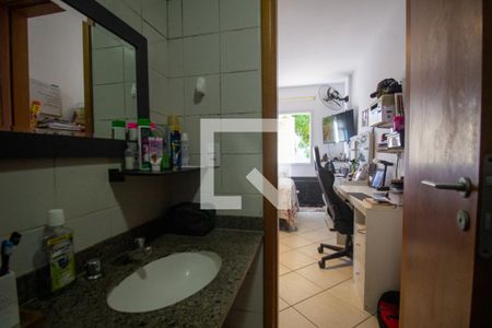 Apartamento à venda com 98m², 3 quartos e 2 vagasBanheiro da Suíte