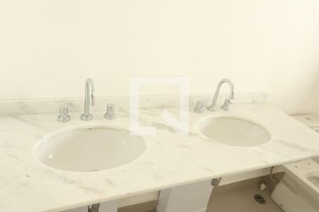 Apartamento à venda com 146m², 3 quartos e 2 vagasBanheiro da Suíte