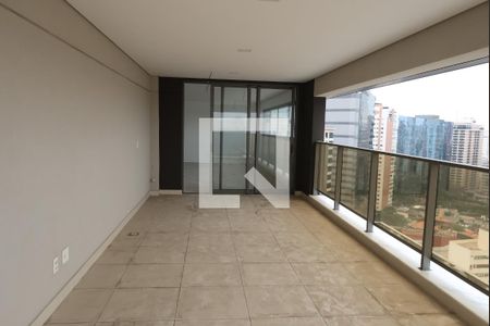 Varanda da Sala de apartamento à venda com 3 quartos, 180m² em Vila Nova Conceição, São Paulo