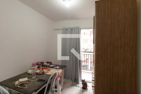 Sala/Cozinha de apartamento à venda com 1 quarto, 35m² em Vila Tolstoi, São Paulo