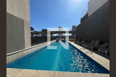 Apartamento para alugar com 28m², 1 quarto e sem vaga Apartamento para alugar com 28m², 1 quarto e sem vagaÁrea comum - Piscina