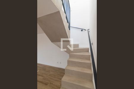 Apartamento para alugar com 164m², 2 quartos e 2 vagasEscada