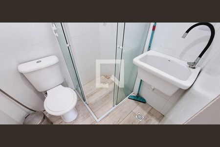 Banheiro de apartamento para alugar com 1 quarto, 25m² em Canto do Forte, Praia Grande