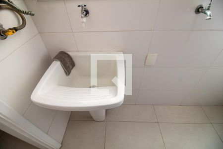 Apartamento para alugar com 70m², 3 quartos e 1 vagaÁrea de Serviço