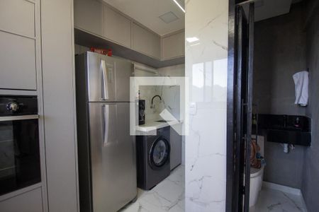 Apartamento para alugar com 72m², 2 quartos e 2 vagas Apartamento para alugar com 72m², 2 quartos e 2 vagasCozinha e Área de Serviço